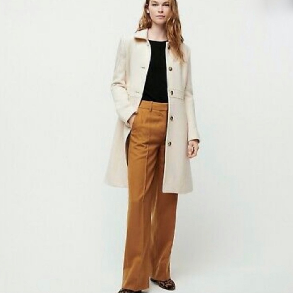 Elegant Cream Women's Coat